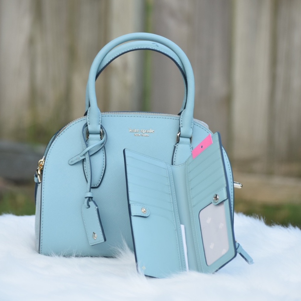Kate Spade seaside reiley dome & bifold wallet set - Picture 2 of 7